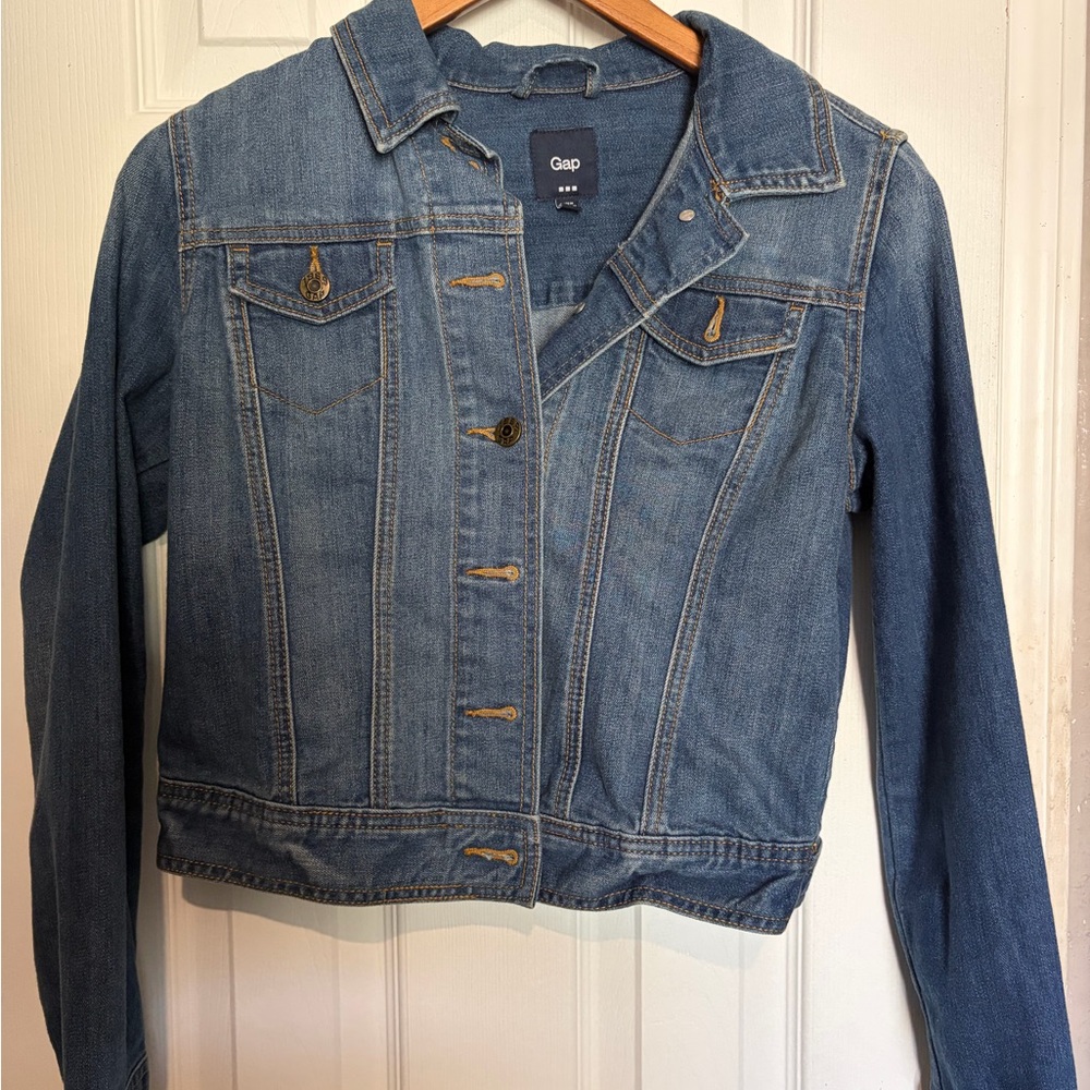 GAP Women's Classic Blue Jean Jacket
